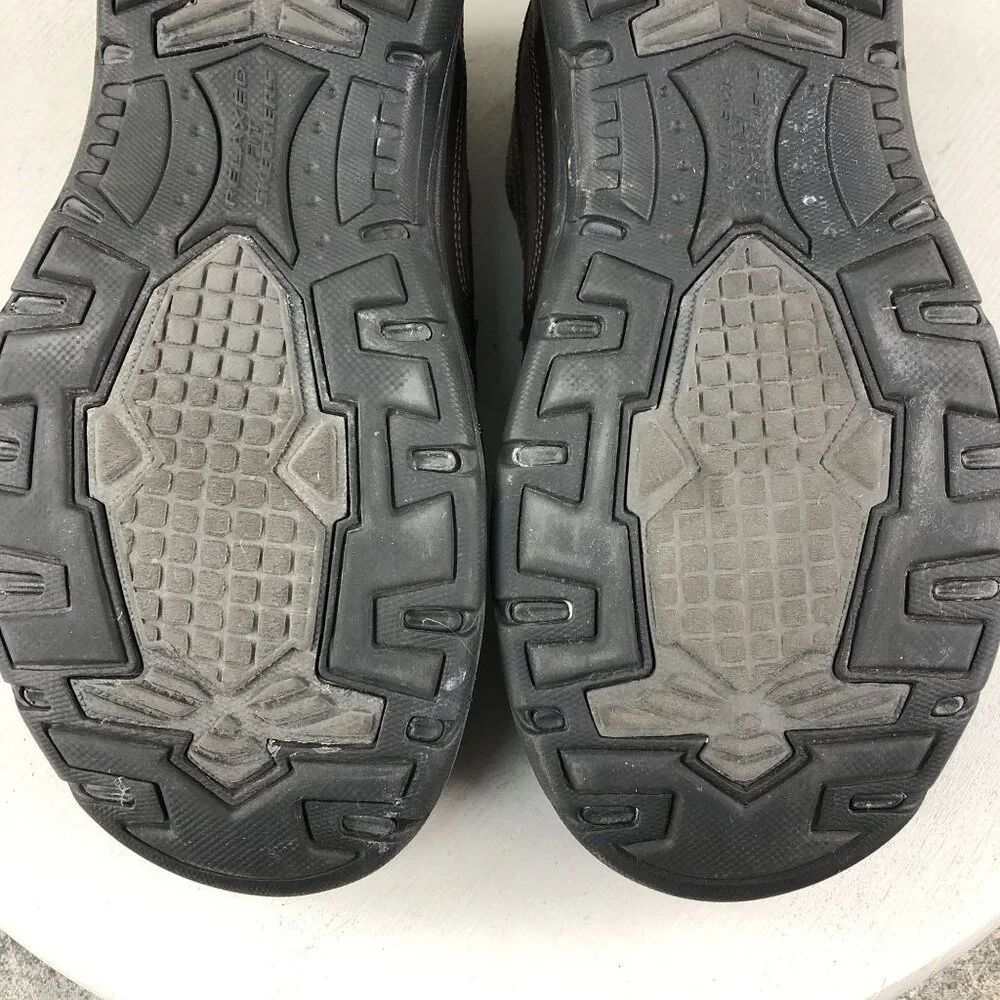 Skechers Men's Size 10 Dark Brown Leather Relaxed Fit Memory Foam Shoes 64114